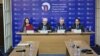 Učesnici tribine u Medija centru (Foto: VOA)