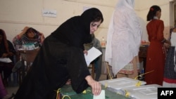 د پاکستان د پوځ مشر د 2023م کال په ختمېدو او نوي کال 2024م په پېل کېدو پېغام کې د داخلي او خارجي حوالو د اهمیت ويلي دي