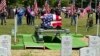 Bivši američki marinac Gerry Brooks sahranjen je na Memorijalnom groblju veterana Mainea u Augusti, Maine, 20. juna 2024.