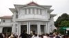 ဒေါ်အောင်ဆန်းစုကြည်နေအိမ် လေလံစျေးနှုန်း တရားရုံး လျော့ချ
