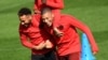 Neymar et Kylian Mbappe, lors d'une séance d'entraînement au Camp des Loges, le 17 septembre 2018.