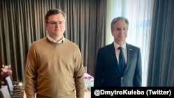 Зустріч Дмитра Кулеби та Ентоні Блінкена у Берліні, 15 травня 2022. Twitter @DmytroKuleba