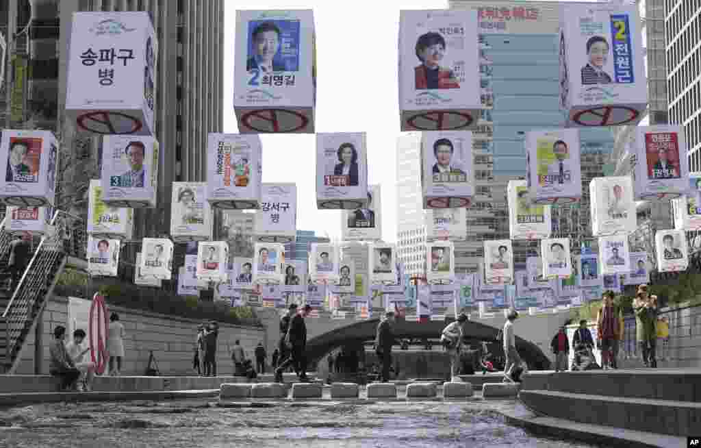 Election posters of 376 candidates for Seoul&#39;s constituencies in the April 13 general elections are hung over the Cheonggye Stream in Seoul, South Korea.