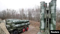 Російські ракети С-400 "Тріумф" у Калінінграді, 11 березня 2019. REUTERS/Vitaly Nevar/File Photo