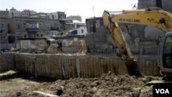 Bakıda evlər uçurulur 