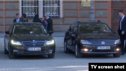 Pravo na korištenje vozila pod pratnjom ima 31 funkcioner
