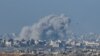 Asap mengepul usai serangan Israel di dalam wilayah Jalur Gaza, di tengah konflik Israel dan Hamas, seperti yang terlihat dari Israel selatan, 1 Januari 2025.