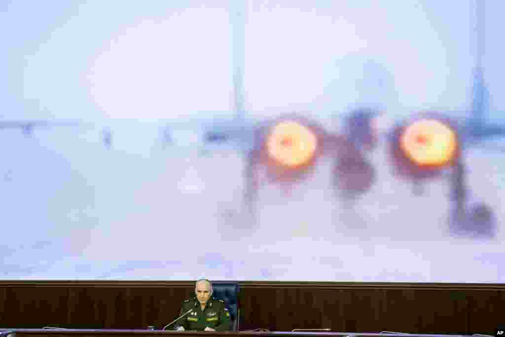 Lt.-Gen. Sergei Rudskoi of the Russian Military General Staff speaks to the media, in Moscow about his country&#39;s support for the Syrian army&#39;s offensive on Palmyra.