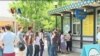 Menikmati sajian dari negara-negara yang berkonflik dengan Amerika di 'Conflict Kitchen', Pittsburgh.