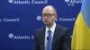 Яценюк у США сказав, що "любих друзів-2" не буде