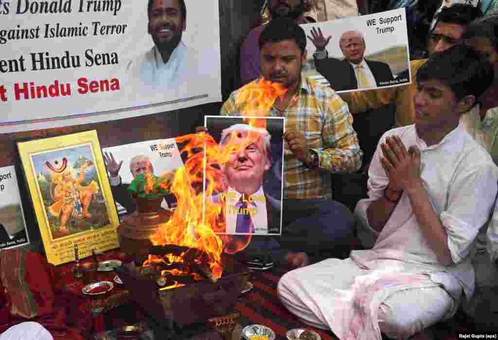 Indian activists from the right-wing organization Hindu Sena perform Hindu fire rituals in support of U.S. Republicans presidential candidate Donald Trump in New Delhi.