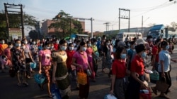 "မြန်မာ့အရေးသုံးသပ်ချက်၊ လူထုနဲ့ကျန်းမာရေး၊ အားကစားသတင်းလွှာ အပတ်စဉ်ကဏ္ဍတွေနဲ့အတူ ည ၉း၀၀ - ၁၀း၀၀ ရေဒီယိုအစီအစဉ်"