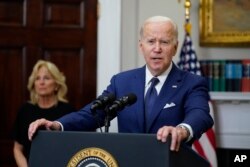 美国总统拜登就德州罗布小学校枪击案在白宫发表讲话。（2022年5月24日）