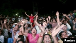 မဲရေတွက်ပြီး အောင်ပွဲခံ