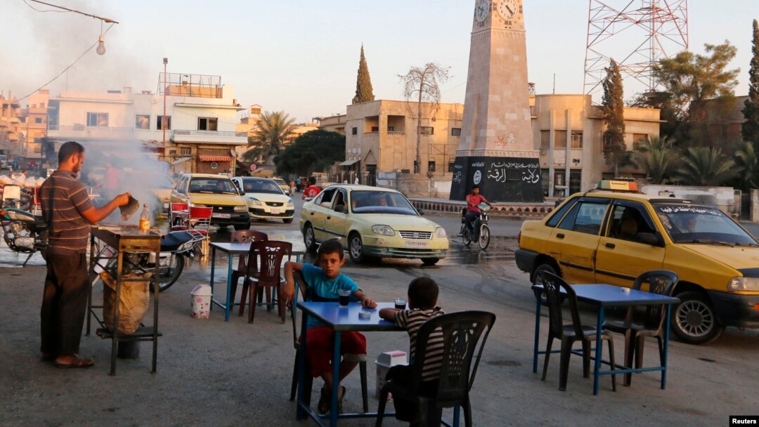 "Islomiy davlat" o'z poytaxti deb e'lon qilgan Raqqa shahri, 2014-yil