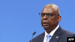 Ministar odbrane SAD-a Lloyd Austin govori na konferenciji za novinare u NATO sjedištu u Briselu, 14. juni. 