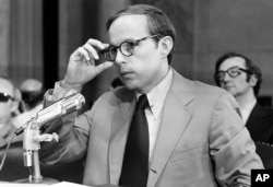 UJohn Dean III, ukhuluma kudale leSenate Watergate Committee eWashington, D.C., June 25, 1973.