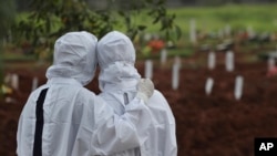 APTOPIX Virus Outbreak Indonesia