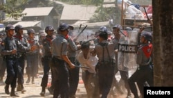 လက်ပံတန်းသပိတ် အကြမ်းဖက်ဖြိုခွင်း