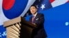 2023年4月25日，韩国总统尹锡悦在美国首都华盛顿美国商会向美韩商业委员会发表讲话。
