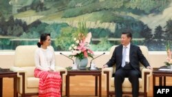 တရုတ်သမ္မတနဲ့ ဒေါ်စုတွေ့ဆုံ