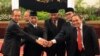Para pemimpin KPK, dari kiri ke kanan: Adnan P. Praja, Indriyanto Seno Adji, Taufiqurrahman Ruki, Johan Budi dan Zulkarnain di Istana Negara (20/2). (VOA/Andylala Waluyo)