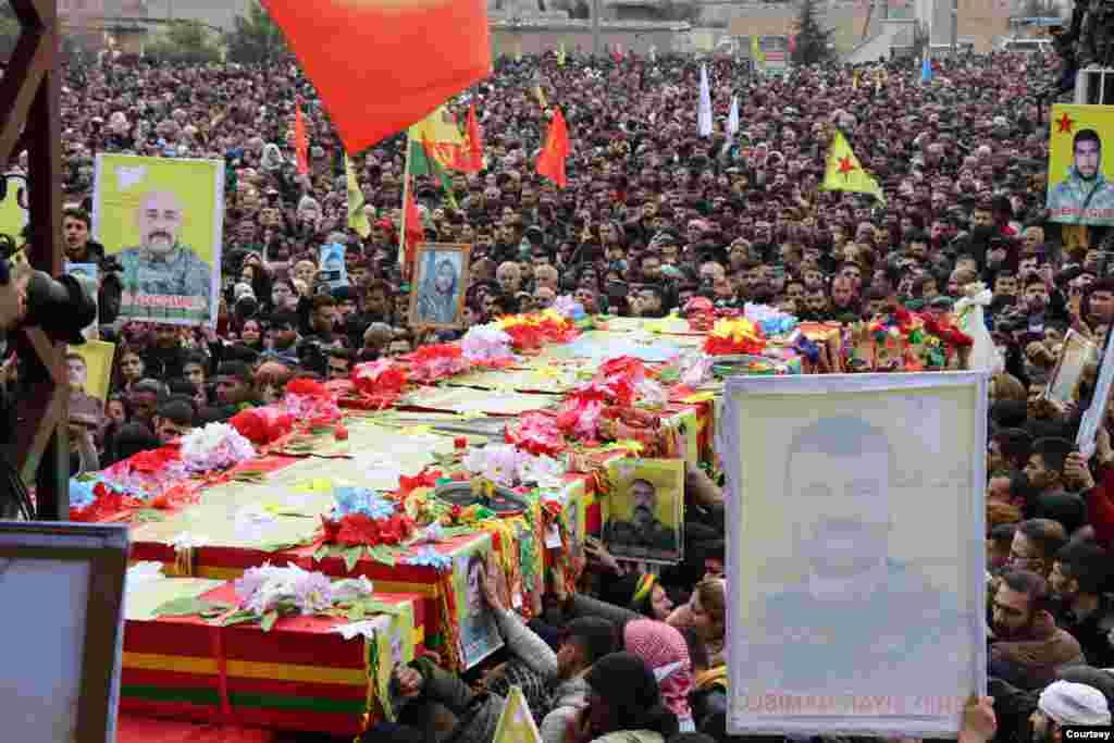 A funeral service for 12 members of the Syrian Democratic Forces (SDF) was held in al-Qamishli on Wednesday.