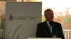 John Lansing, Pdg de l’agence de U.S. Agency for Global Media coiffant entre autres VOA lors de l’adoption du nouveau nom de l’agence américaine des médias internationaux (USAGM), Washington, 22 août 2018. (VOA/Eddy Isango)